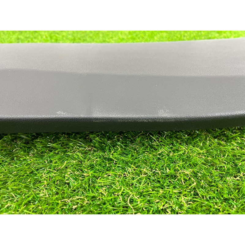 Обшивка центральної стійки (салон) BMW 5-series G30 2017 2.0 B46B20 51437419853