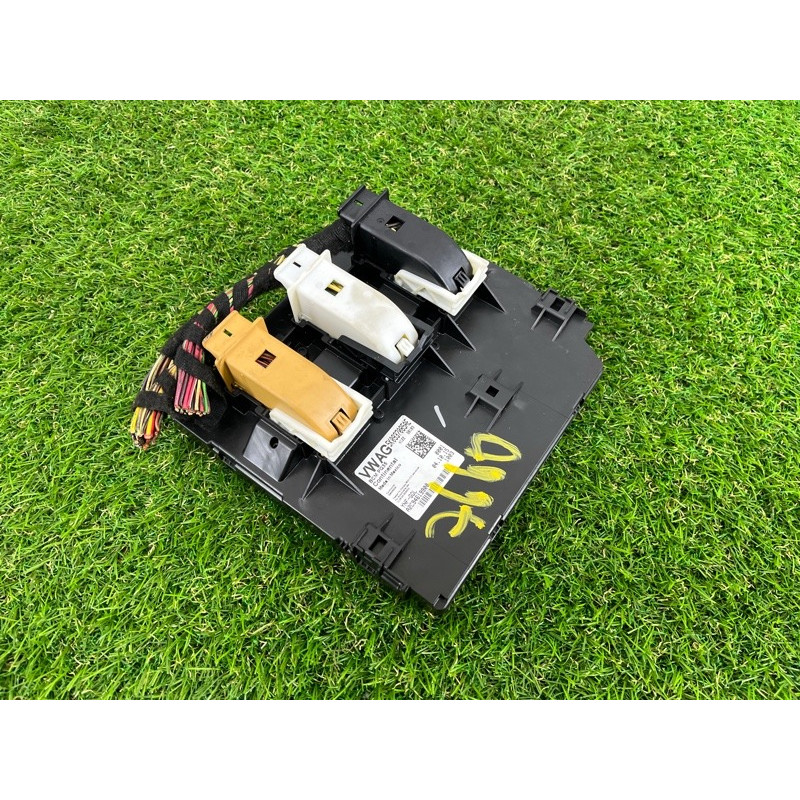 Блок комфорта (электрика / блок управления) Volkswagen Passat B7 2016 1.8 5K0937085AE