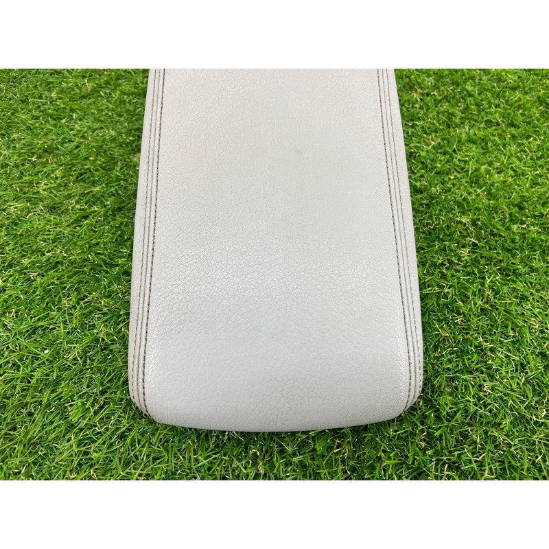 Подлокотник (салон) AUDI A3 8V 2015 1.8 8V0864207CHB9