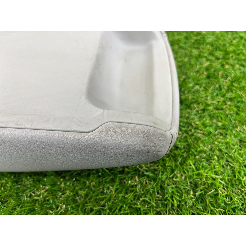 Подлокотник (салон) AUDI A3 8V 2015 1.8 8V0864207CHB9