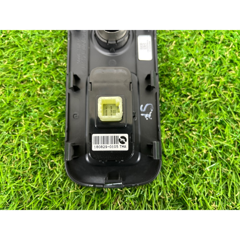 Кнопка складывания сиденья (электрика / кнопки) Hyundai Santa Fe TM 2019 2.0 GDi Turbo 894B0S2500NNB