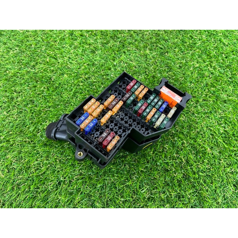 Блок предохранителей (электрика) Volkswagen Touareg FL 2015 3.6 7P0941824C