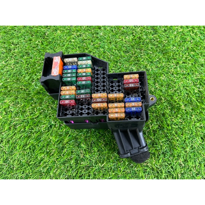 Блок предохранителей (электрика) Volkswagen Touareg FL 2015 3.6 7P0941824C