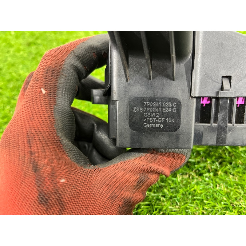 Блок предохранителей (электрика) Volkswagen Touareg FL 2015 3.6 7P0941824C