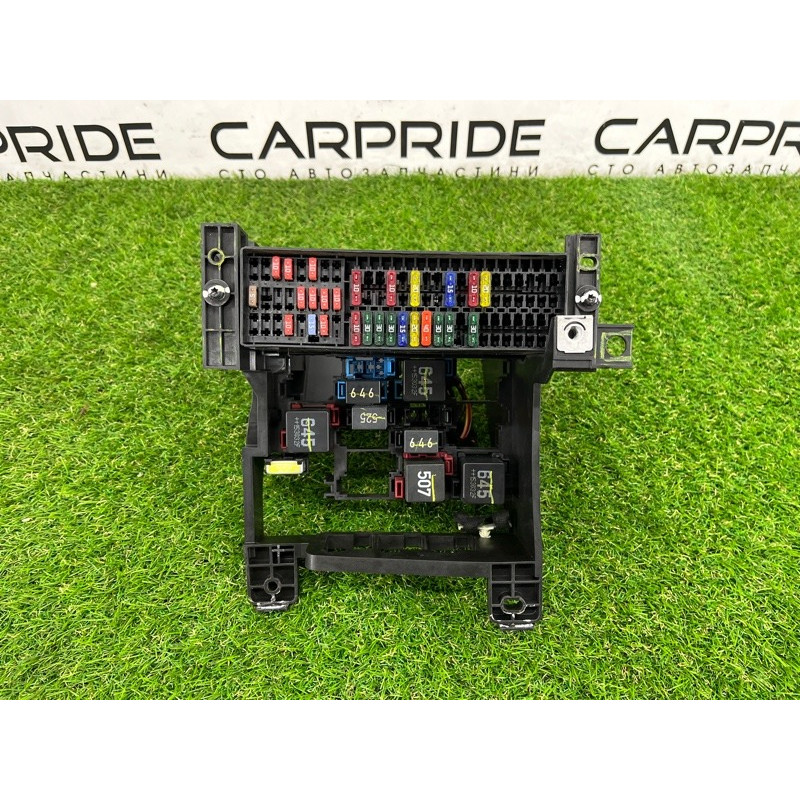 Блок предохранителей (электрика) Volkswagen Passat B7 2016 1.8 000937615