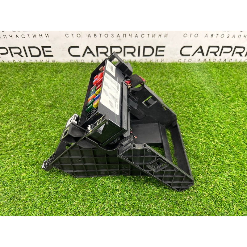 Блок предохранителей (электрика) Volkswagen Passat B7 2016 1.8 000937615