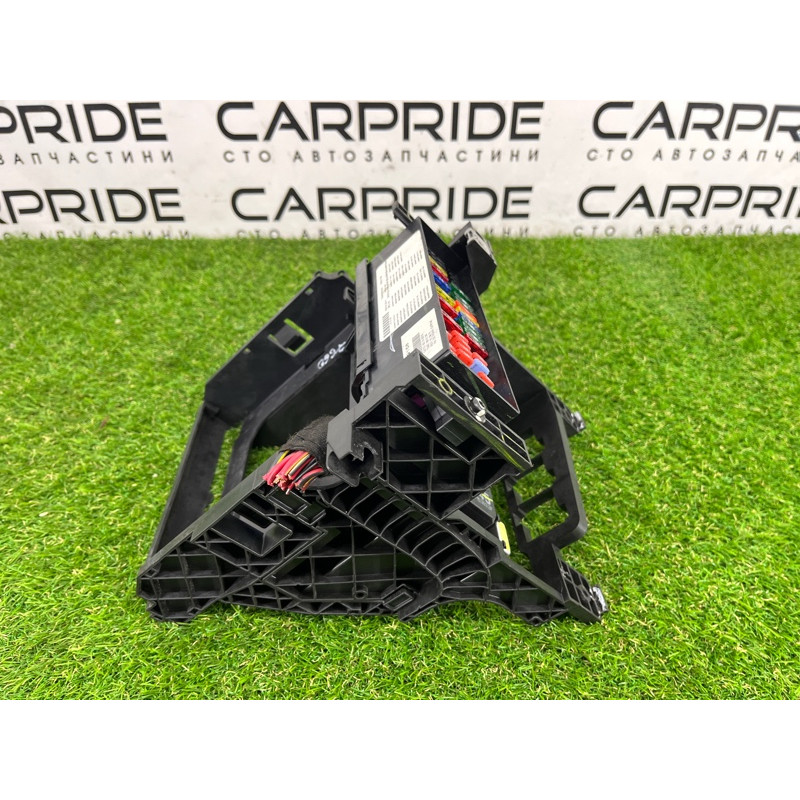 Блок предохранителей (электрика) Volkswagen Passat B7 2016 1.8 000937615