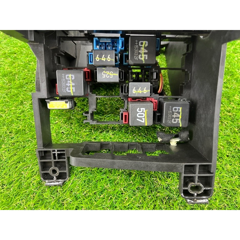 Блок предохранителей (электрика) Volkswagen Passat B7 2016 1.8 000937615