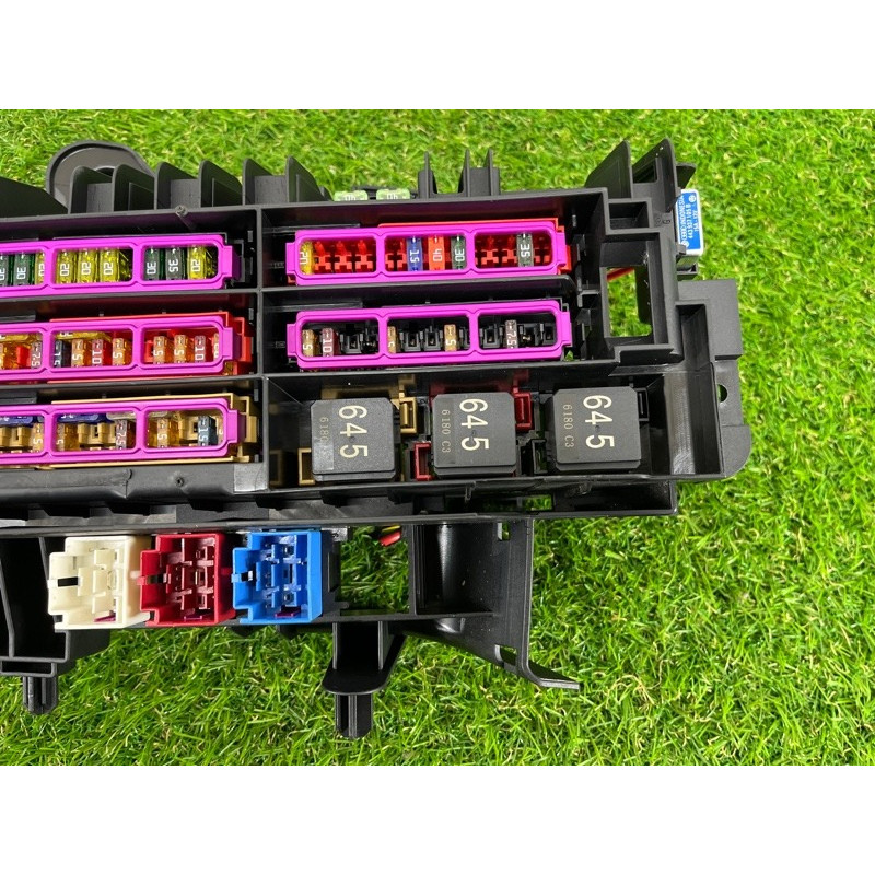 Блок предохранителей (электрика) AUDI A4 B9 2017 2.0 8W0971845A