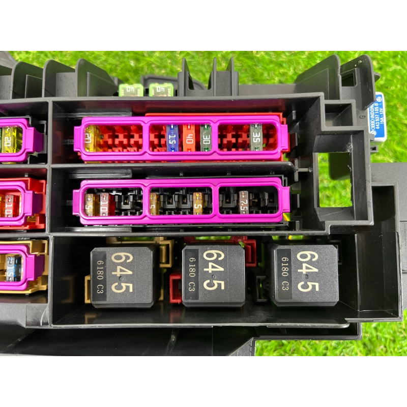 Блок предохранителей (электрика) AUDI A4 B9 2017 2.0 8W0971845A