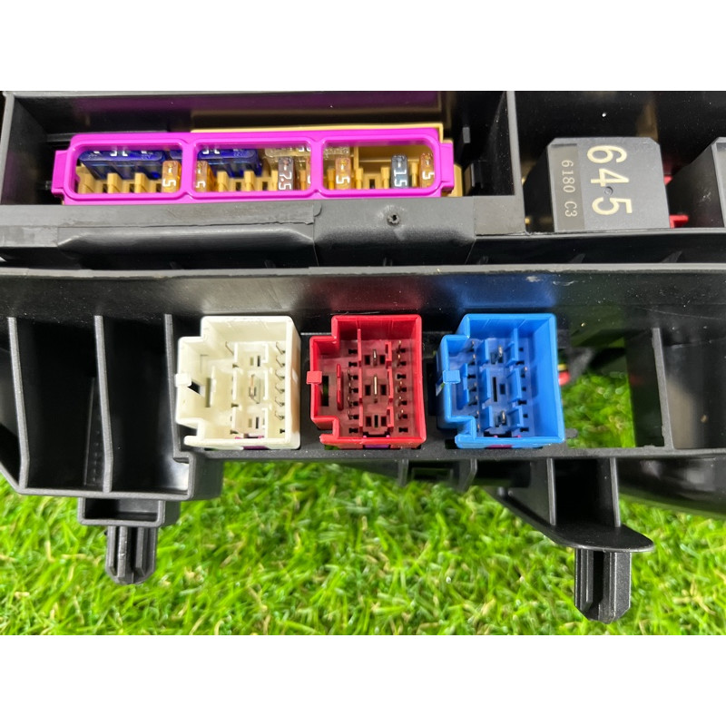 Блок предохранителей (электрика) AUDI A4 B9 2017 2.0 8W0971845A