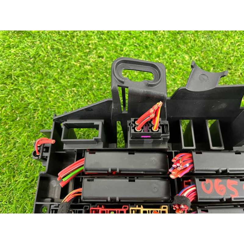 Блок предохранителей (электрика) AUDI A4 B9 2017 2.0 8W0971845A