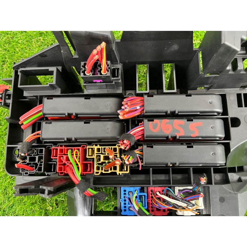 Блок предохранителей (электрика) AUDI A4 B9 2017 2.0 8W0971845A