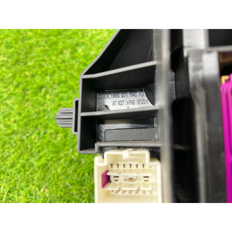 Блок предохранителей (электрика) AUDI A4 B9 2017 2.0 8W0971845A