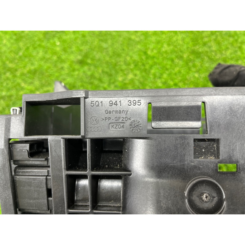 Блок предохранителей (электрика) AUDI A3 8V 2018 2.0 CZRA 5Q0937615C