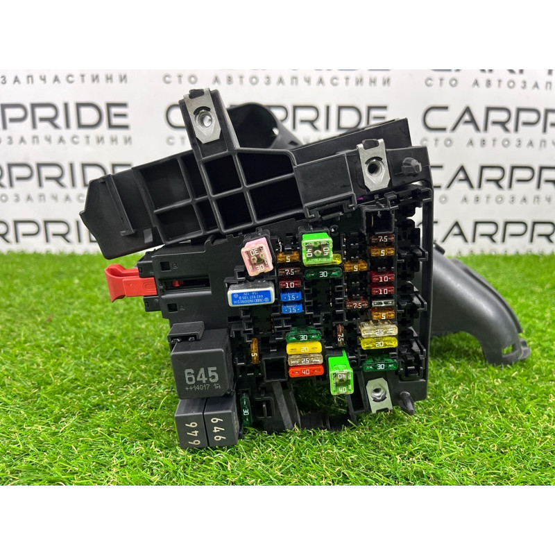 Блок предохранителей (электрика) AUDI A3 8V 2015 1.8 5Q0937615C