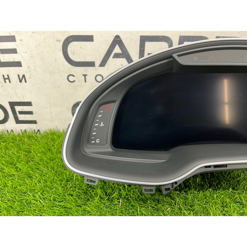 Панель приборов (салон) AUDI Q7 4M 2018 3.0 TFSi 4M0920890C