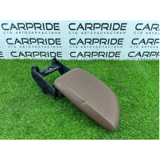 Подлокотник