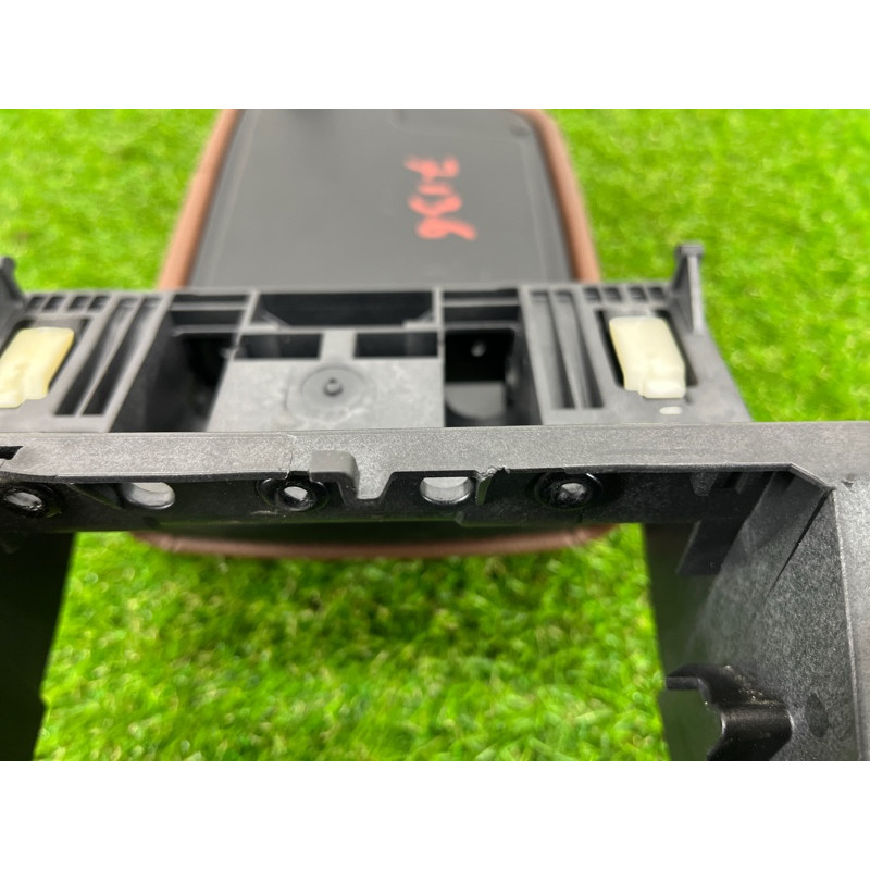 Подлокотник (салон) BMW 2-series F22 2015 2.0 51169288948