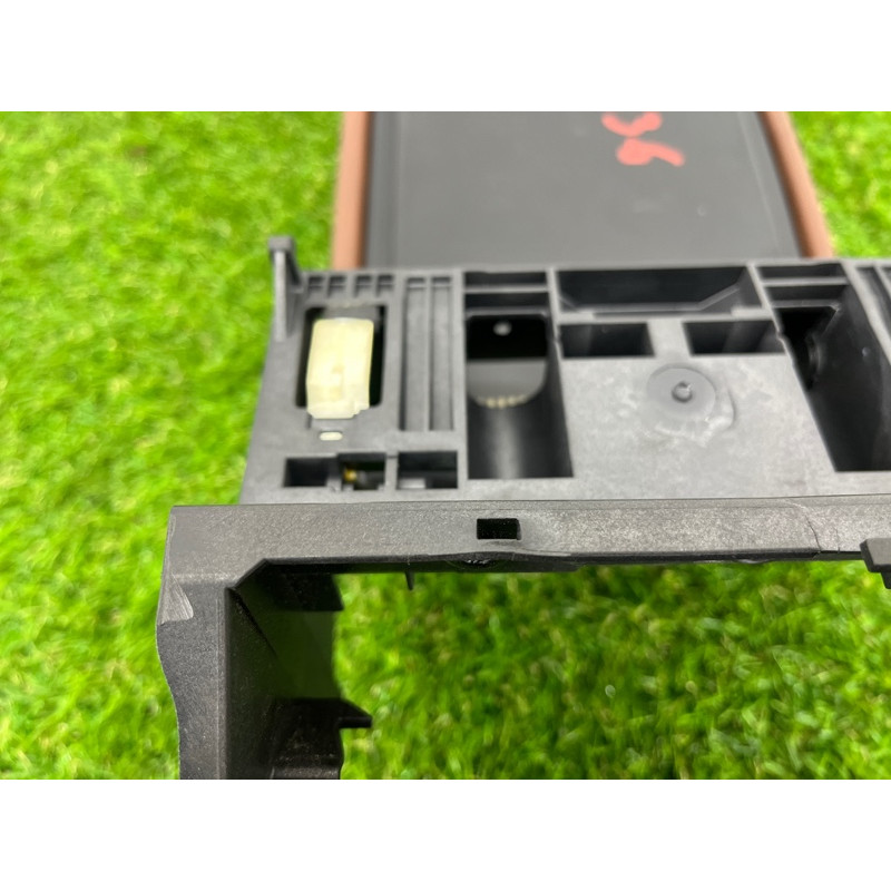 Подлокотник (салон) BMW 2-series F22 2015 2.0 51169288948