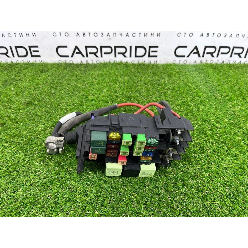 Блок предохранителей (электрика) Volkswagen Passat B7 2016 1.8 5C0937819L