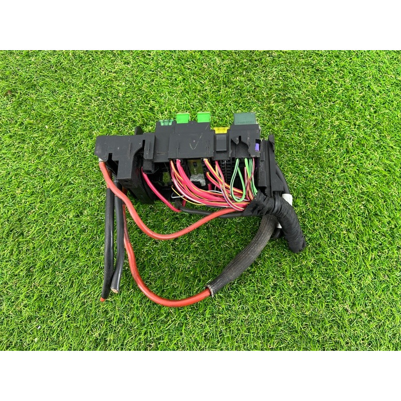 Блок предохранителей (электрика) Volkswagen Passat B7 2016 1.8 5C0937819L