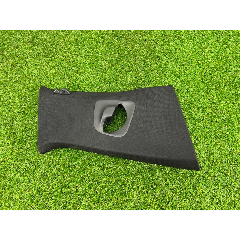 Обшивка центральної стійки (салон) BMW 5-series G30 2017 2.0 B46B20 51438065026