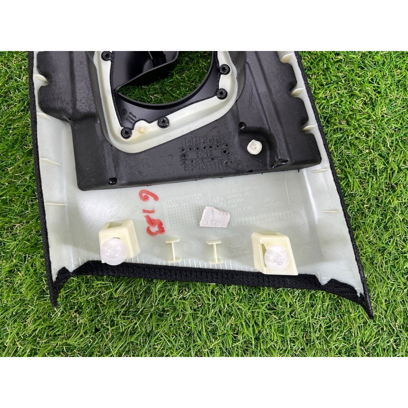 Обшивка центральної стійки (салон) BMW 5-series G30 2017 2.0 B46B20 51438065026