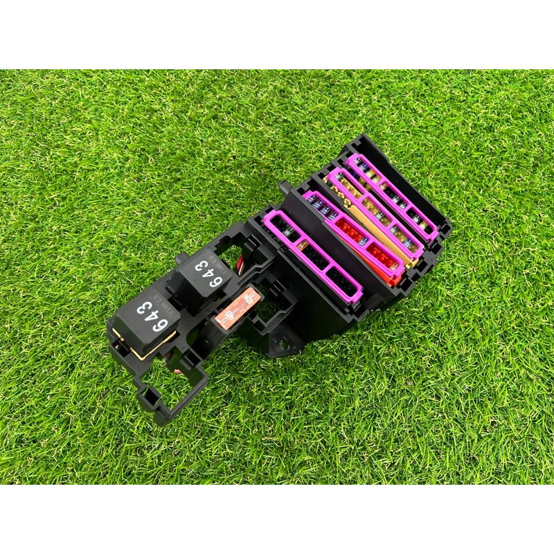 Блок предохранителей (электрика) AUDI Q5 8R 2012 3.2 CALB 8K0971845A