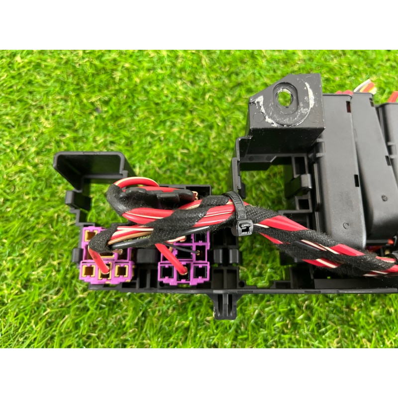 Блок предохранителей (электрика) AUDI Q5 8R 2012 3.2 CALB 8K0971845A