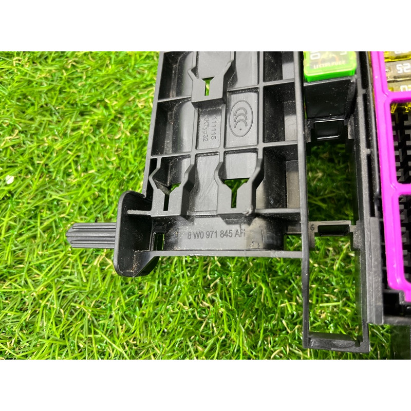 Блок предохранителей (электрика) AUDI A4 B9 2017 2.0 8W0971845AH