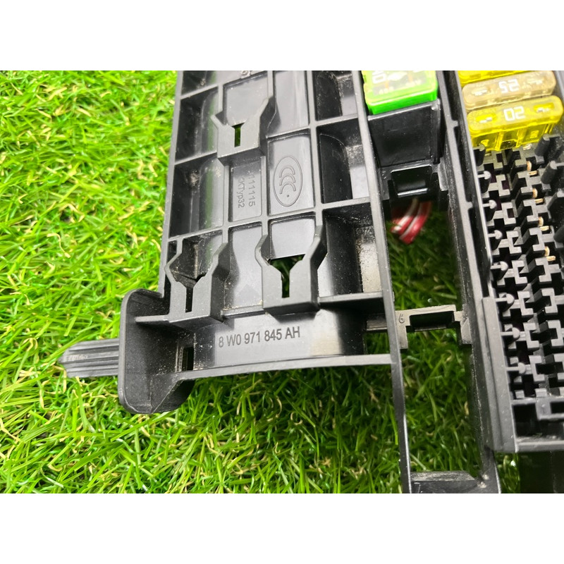 Блок предохранителей (электрика) AUDI A4 B9 2017 2.0 8W0971845AH