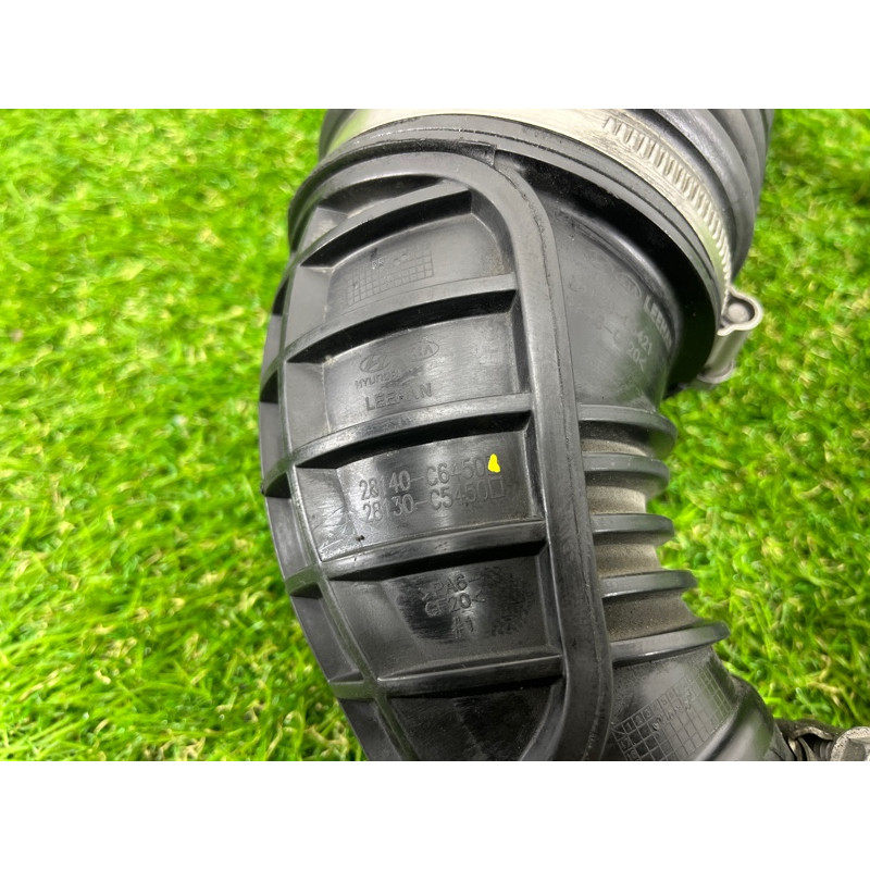 Патрубок воздушного фильтра (впускная система) Hyundai Santa Fe TM 2019 2.0 GDi Turbo 28130C5450