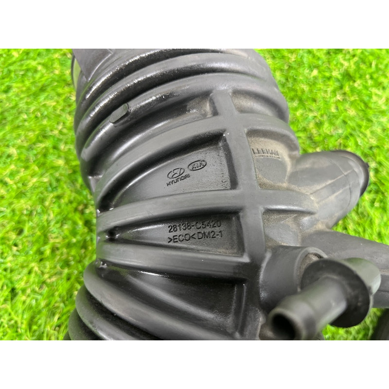 Патрубок воздушного фильтра (впускная система) Hyundai Santa Fe TM 2019 2.0 GDi Turbo 28130C5450