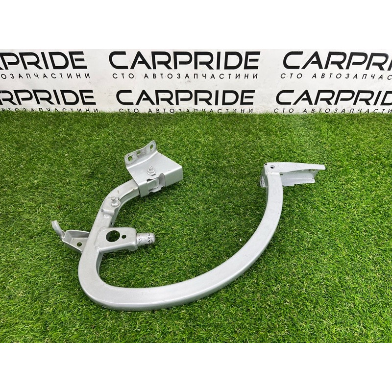 Петля багажника (кузов и элементы) AUDI A3 8V 2015 1.8 8V5827301C