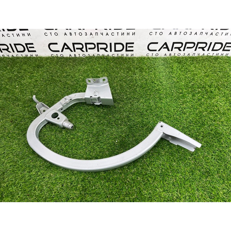 Петля багажника (кузов и элементы) AUDI A3 8V 2015 1.8 8V5827301C