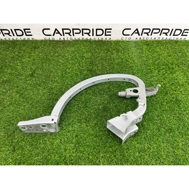 Петля багажника (кузов и элементы) AUDI A3 8V 2015 1.8 8V5827301C