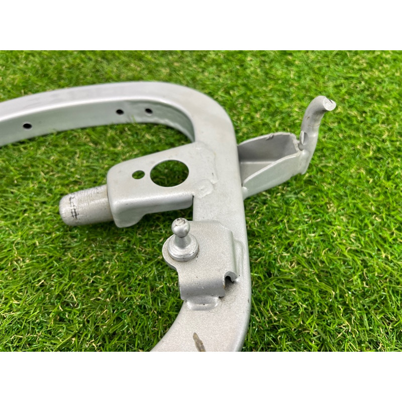 Петля багажника (кузов и элементы) AUDI A3 8V 2015 1.8 8V5827301C