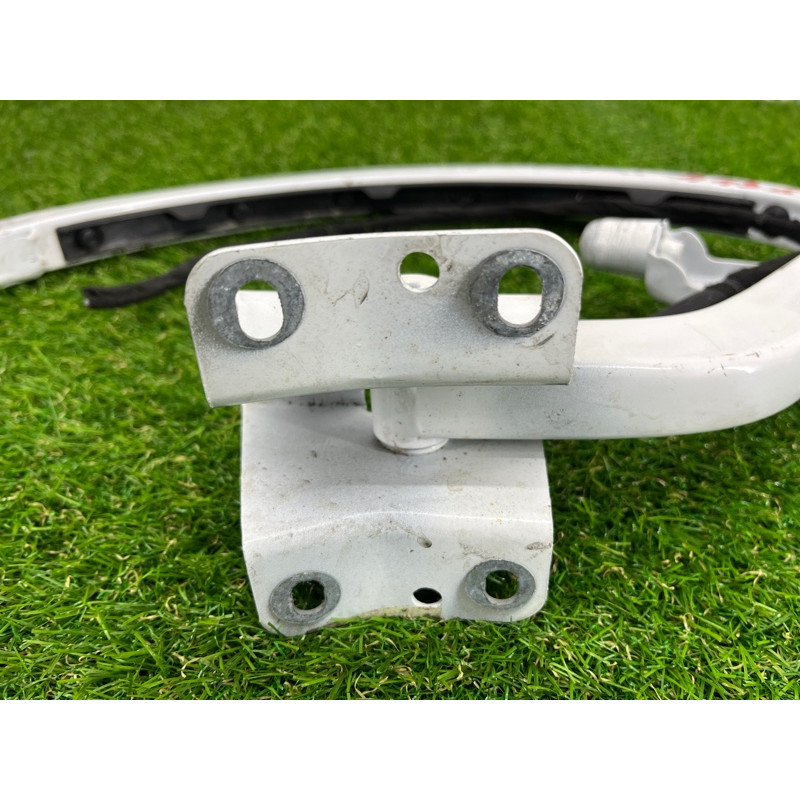 Петля багажника (кузов и элементы) AUDI A3 8V 2018 2.0 CZRA 8V5827302C