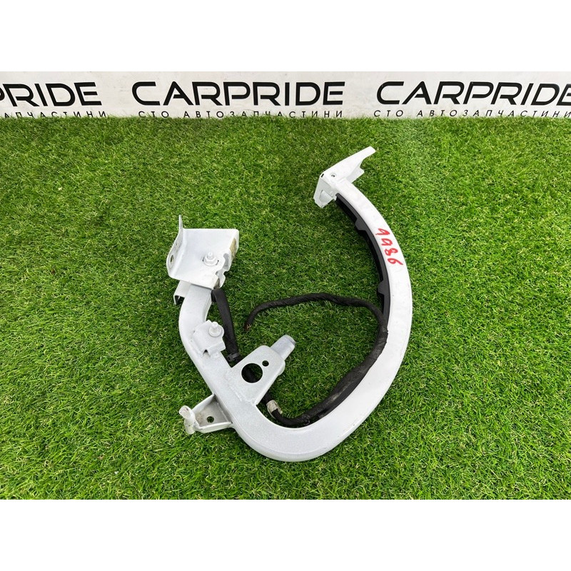 Петля багажника (кузов и элементы) AUDI A3 8V 2018 2.0 CZRA 8V5827301C