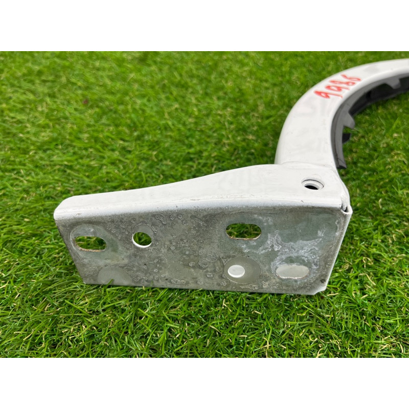 Петля багажника (кузов и элементы) AUDI A3 8V 2018 2.0 CZRA 8V5827301C