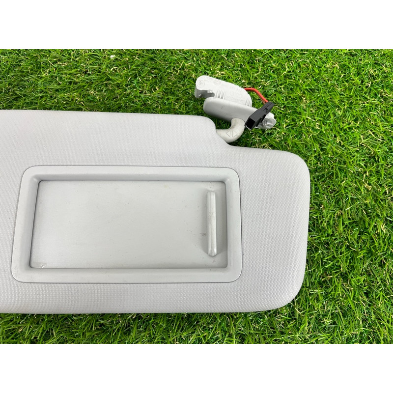 Козырек солнцезащитный (салон) AUDI A4 B9 2017 2.0 8W0857552AMEA7