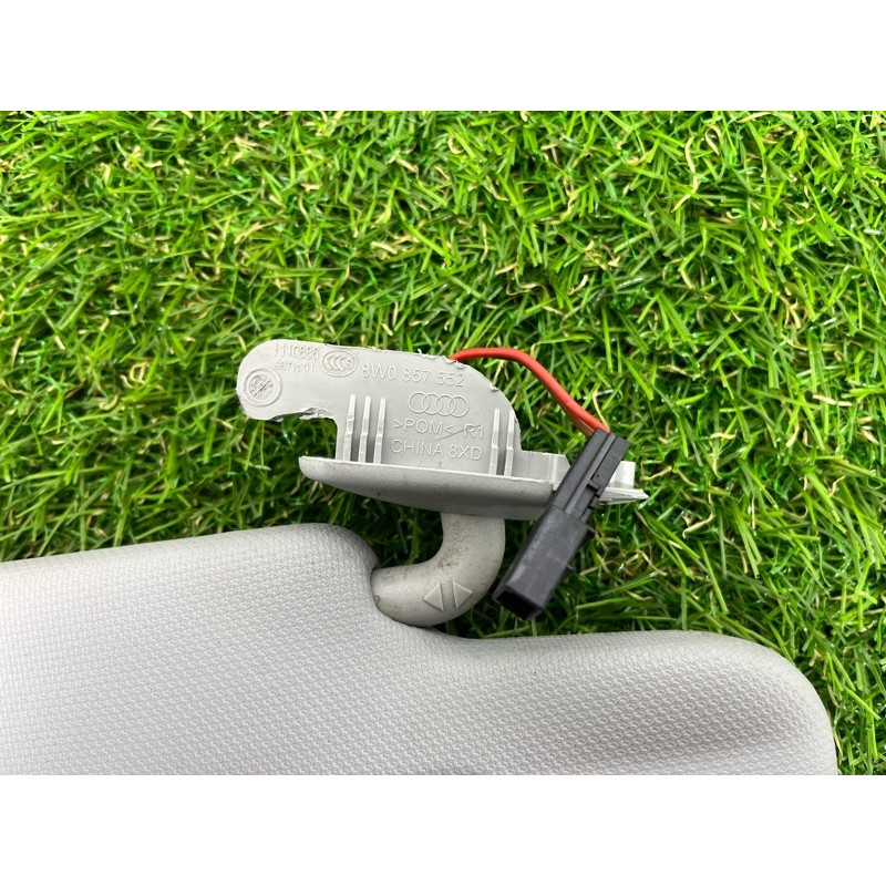 Козырек солнцезащитный (салон) AUDI A4 B9 2017 2.0 8W0857552AMEA7