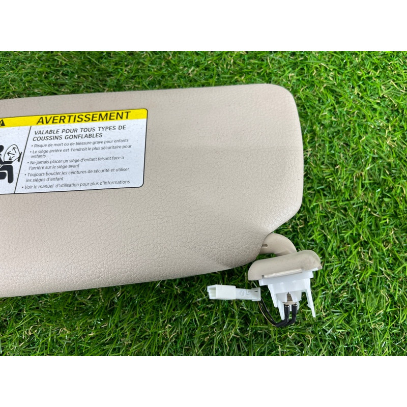 Козырек солнцезащитный (салон) BMW 2-series F22 2015 2.0 51447349354