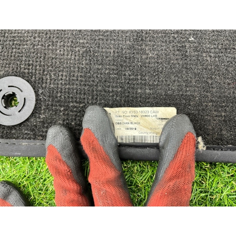 Комплект ковриков (салон) Aston Martin Vantage 2 2019 KY6318323CAW