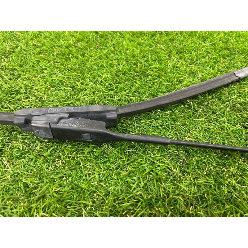 Поводок дворника (кузов и элементы) AUDI A3 8V 2015 1.8 8V1955408B1P9