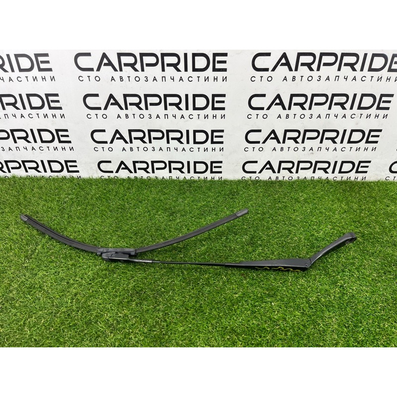 Поводок дворника (кузов и элементы) AUDI A3 8V 2015 1.8 8V1955407B1P9