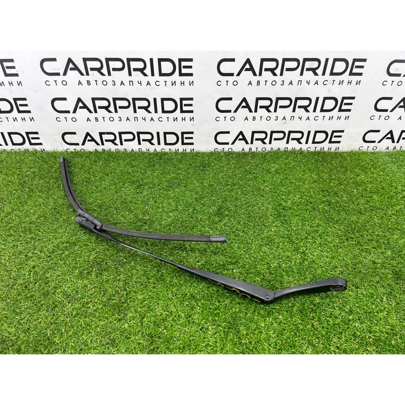 Поводок дворника (кузов и элементы) AUDI A3 8V 2015 1.8 8V1955407B1P9