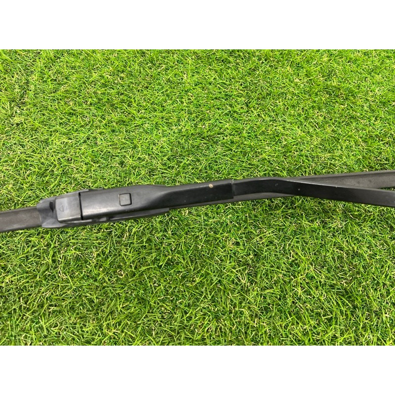 Поводок дворника (кузов и элементы) AUDI A3 8V 2015 1.8 8V1955407B1P9