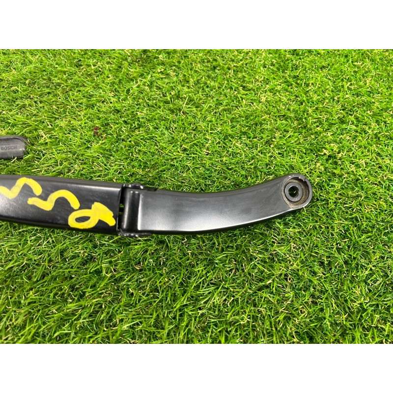 Поводок дворника (кузов и элементы) AUDI A3 8V 2015 1.8 8V1955407B1P9